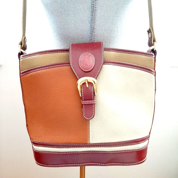 Giovane Shoulder Bag - Picture 1 of 13